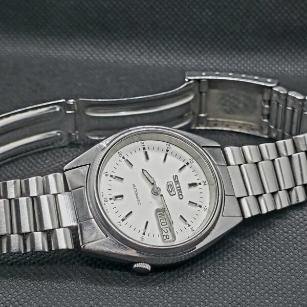 2026/07/5842-scaled.jpg Seiko 5 Railway White Dial