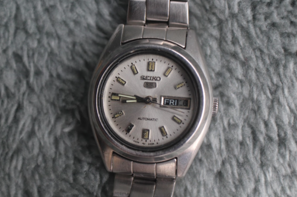 Screenshot 2026-07-21 024144 Seiko 5 Silver Dial for Ladies